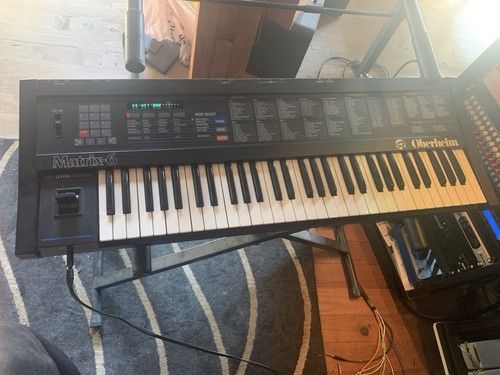 Oberheim matrix réviser - oberheim, a